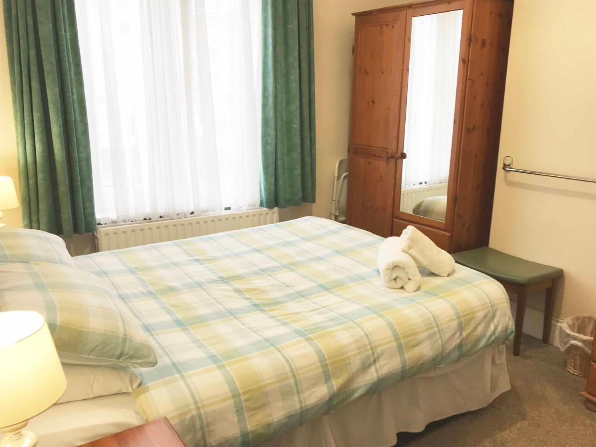 Esk Vale Guest House Портсмът Екстериор снимка